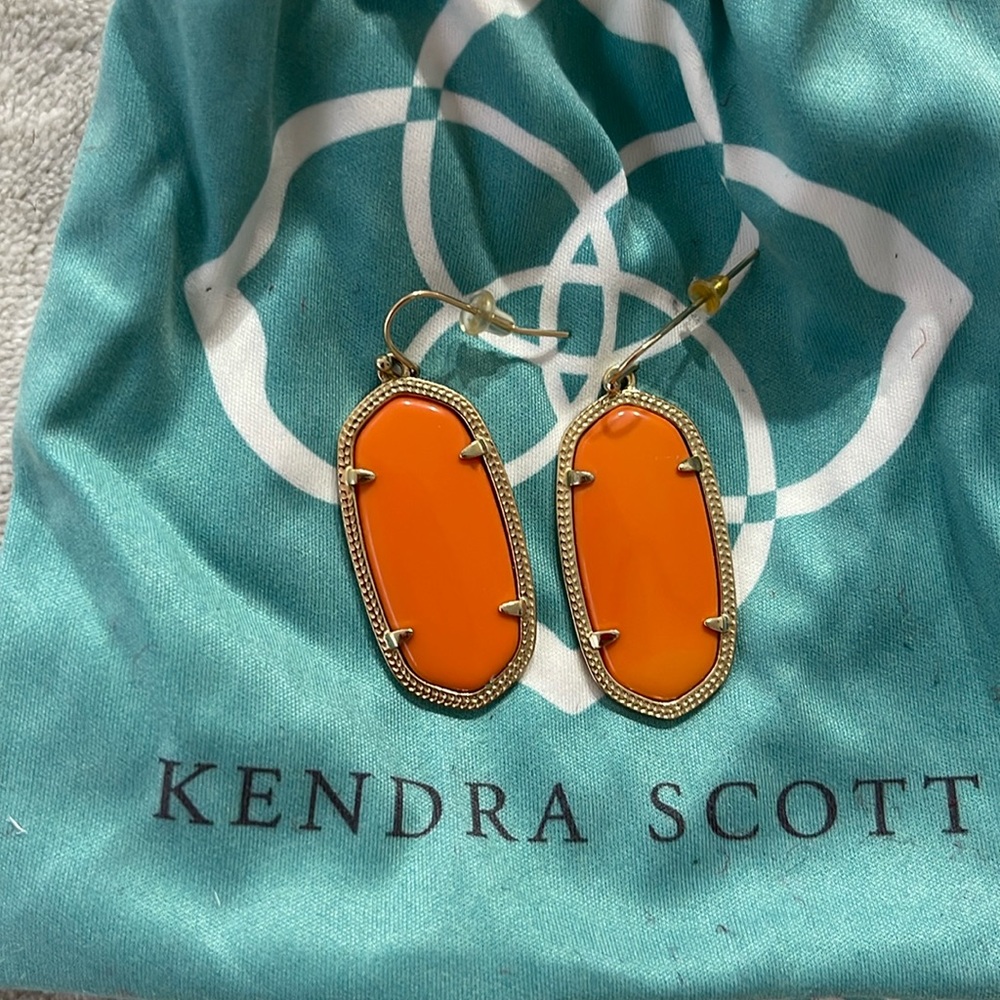 Kendra Scott Elle Orange and Gold Earrings